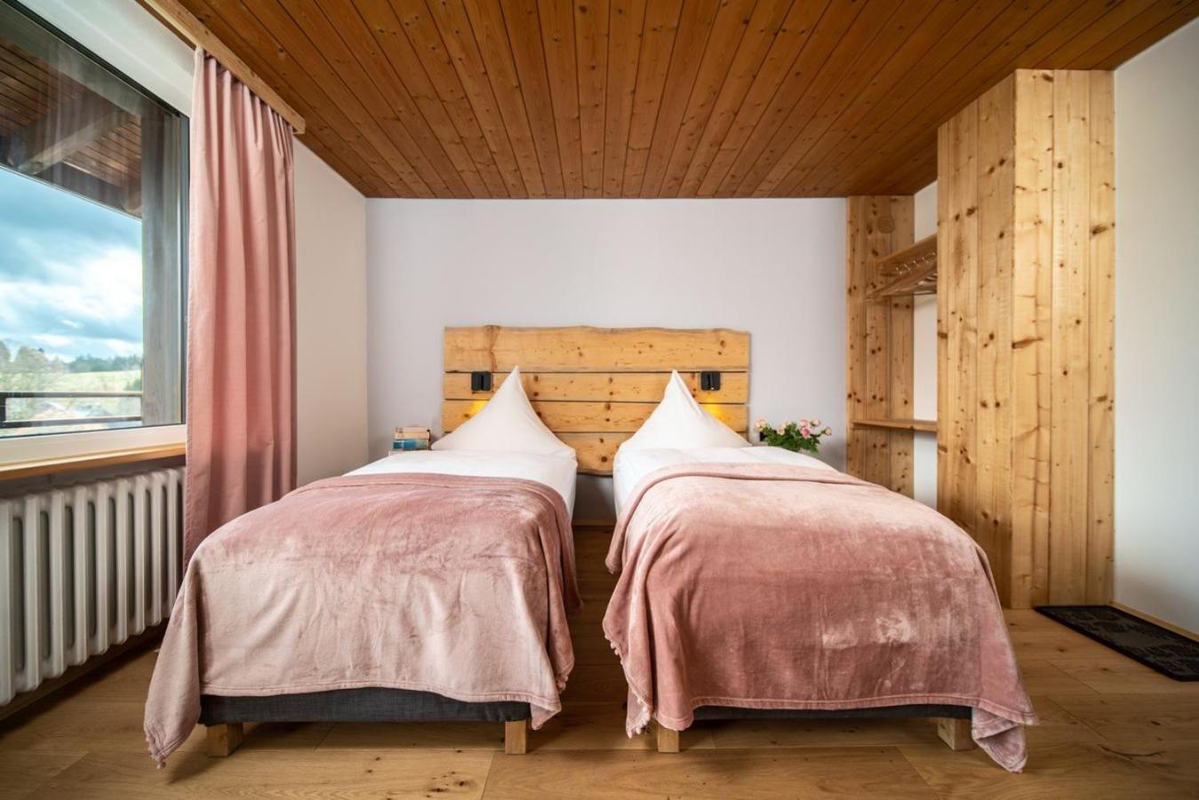 Boutique Hotel And Apartments Pension Sternen Todtmoos Extérieur photo